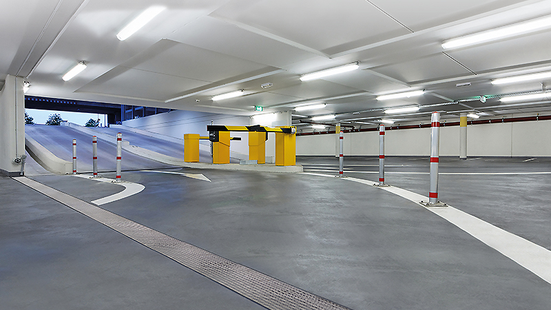 sweeping-scrubbing-carpark-drains